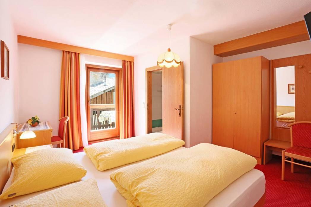 Gasthof Albergo Neuwirt ヴァル・ディ・ヴィッツェ エクステリア 写真