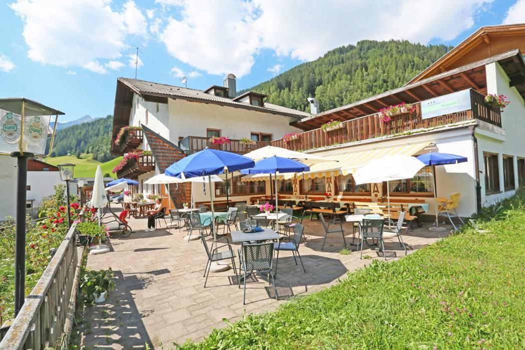 Gasthof Albergo Neuwirt ヴァル・ディ・ヴィッツェ エクステリア 写真